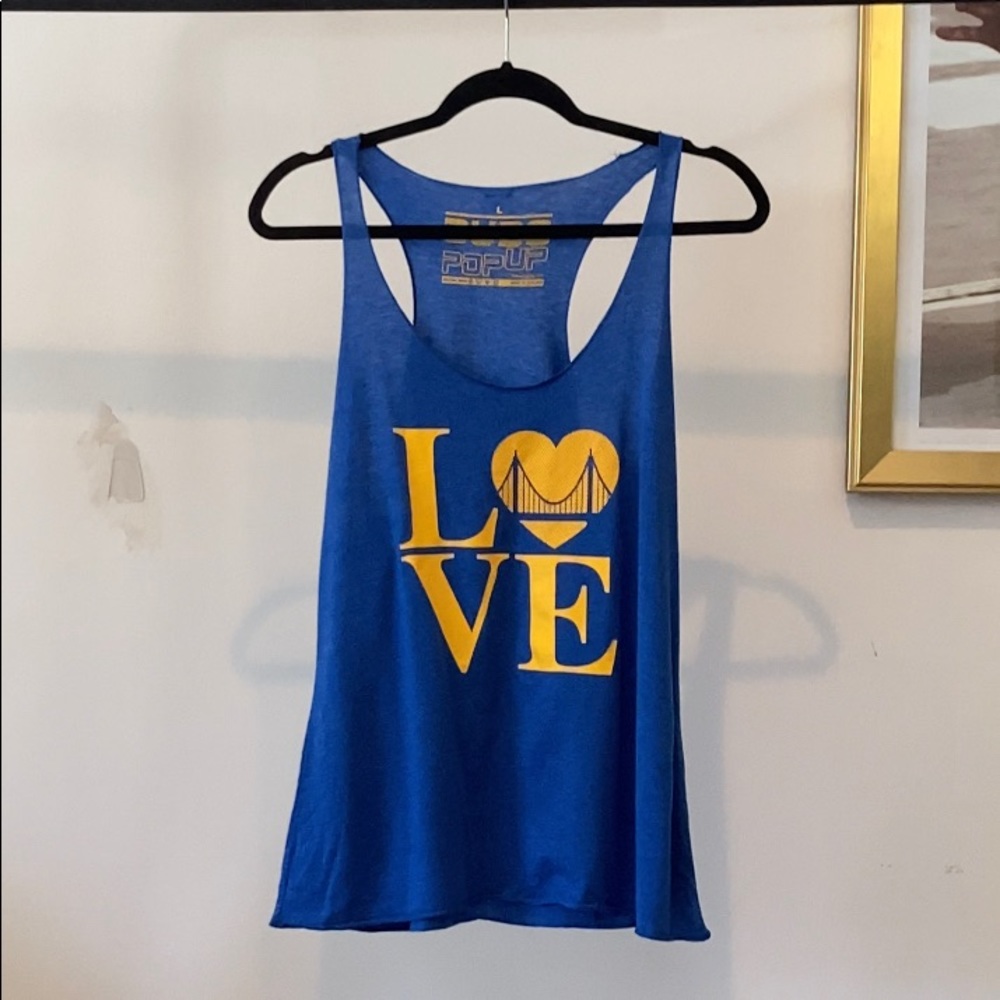 Dubs pop up LOVE tank